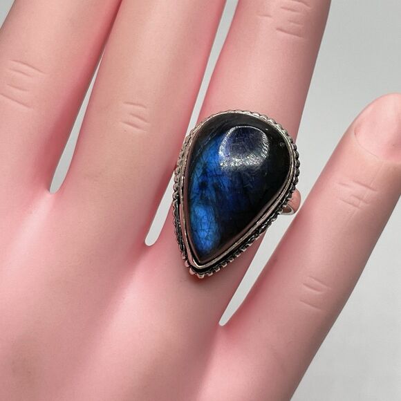 Teardrop Shaped Labradorite Gemstone Silver Plated Ring Statement Boho Sz. 6.5 - Picture 5 of 6